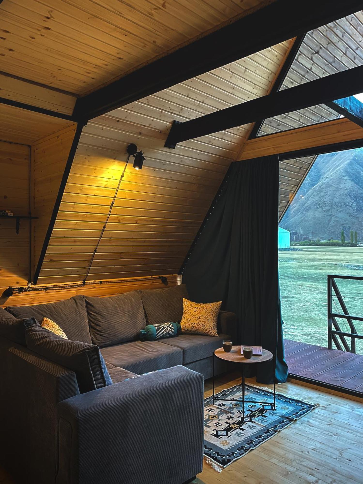 Wildwood Kazbegi Stepantsminda Exterior foto